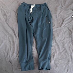 Vuori Men's Dark Blue Joggers